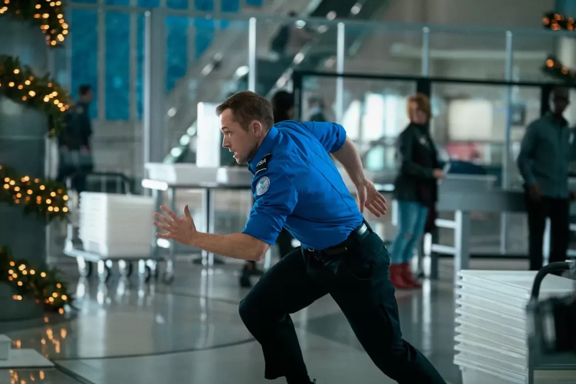 “Carry-On”: El thriller navideño de Netflix que promete ser un éxito rotundo