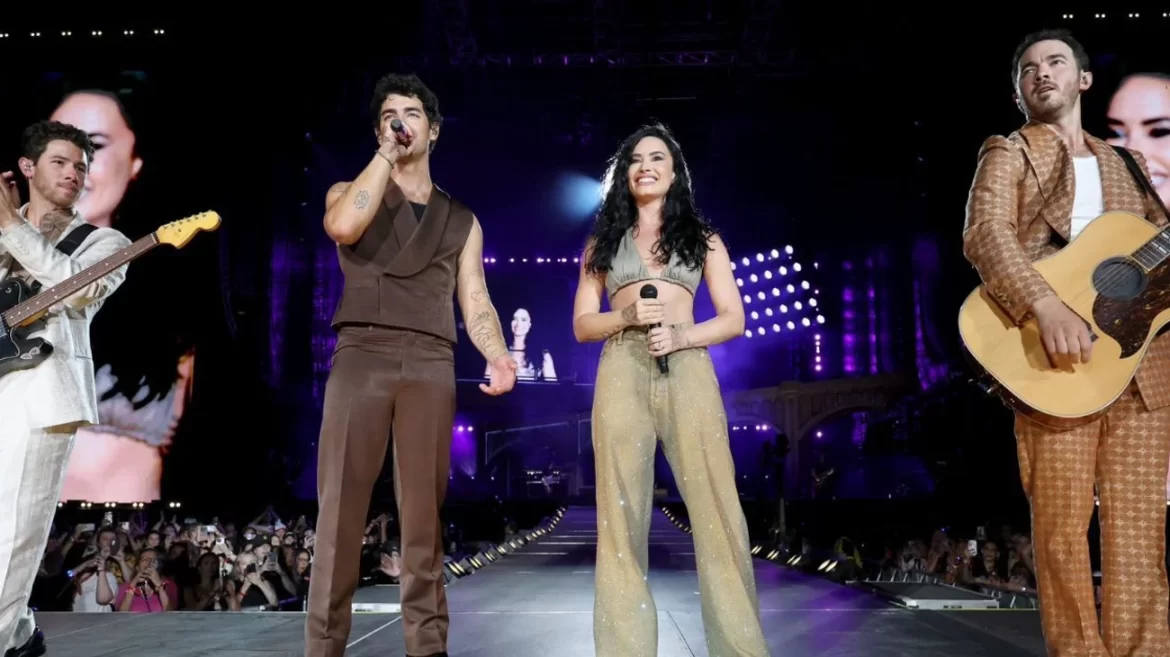 Demi Lovato y Joe Jonas sorprenden con un reencuentro nostálgico en el escenario