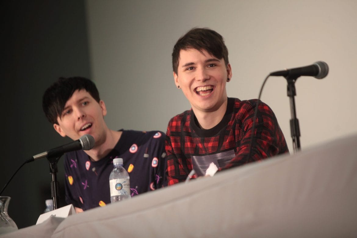 Dan y Phil confirman su relación tras 16 años de especulación