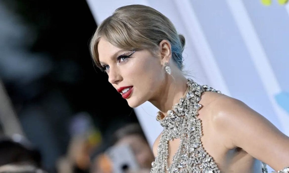 Taylor Swift hace historia al entrar al Salón de la Fama de los Compositores