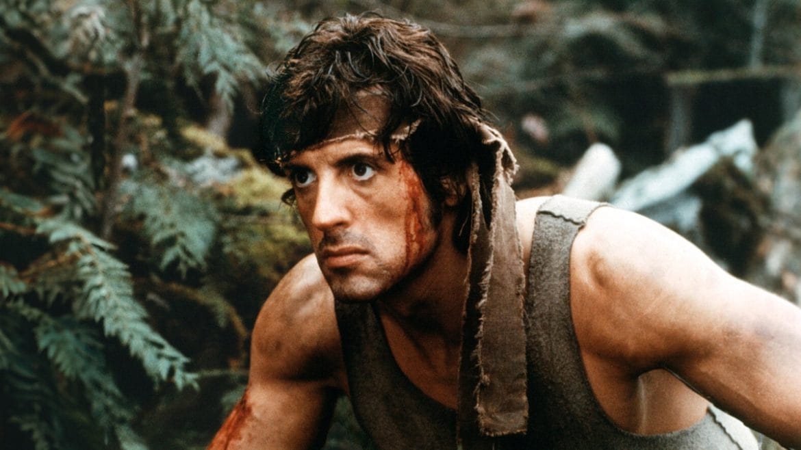 John Rambo vuelve al origen: la precuela ya rueda, presenta su primer póster y suma nuevos actores