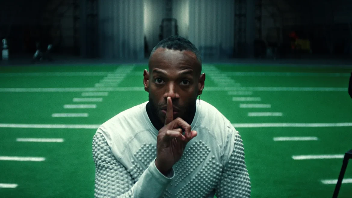 Netflix rescata “HIM”, el thriller deportivo de Marlon Wayans producido por Jordan Peele: fecha de estreno confirmada