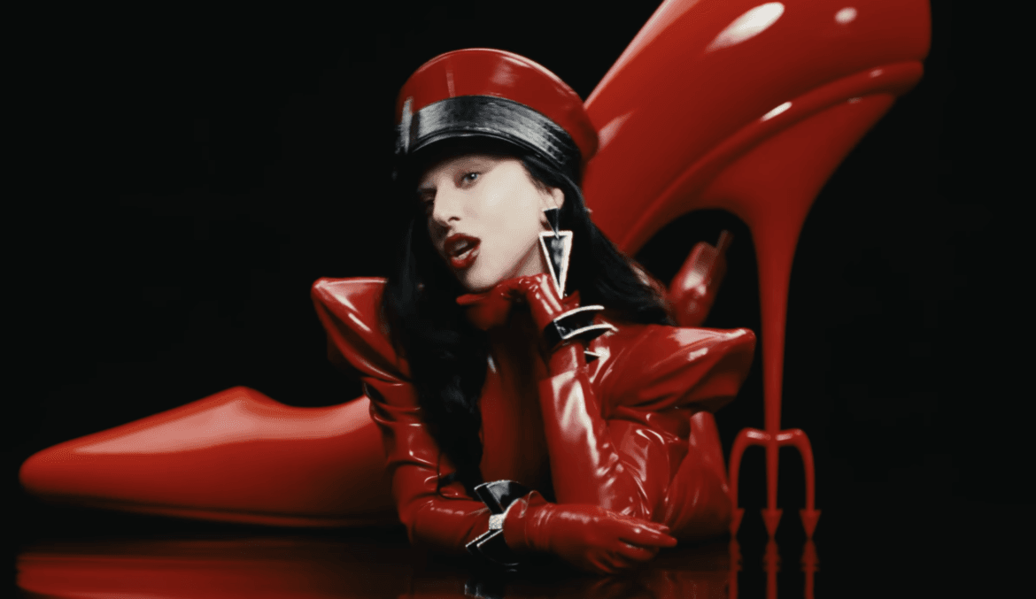 Lady Gaga y Doechii estrenan “Runway”, el video oficial que impulsa El Diablo Viste a la Moda 2