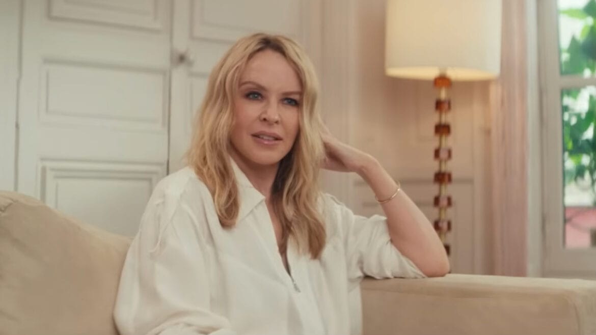 Kylie Minogue revela que tuvo un segundo diagnóstico de cáncer en 2021 — lo guardó en secreto hasta hoy