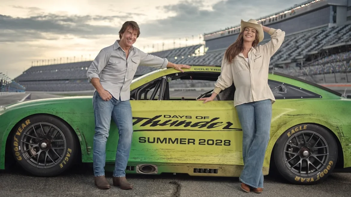 Anne Hathaway se une a Tom Cruise en “Days of Thunder 2”, la secuela que llegará a los cines el 2 de junio de 2028.